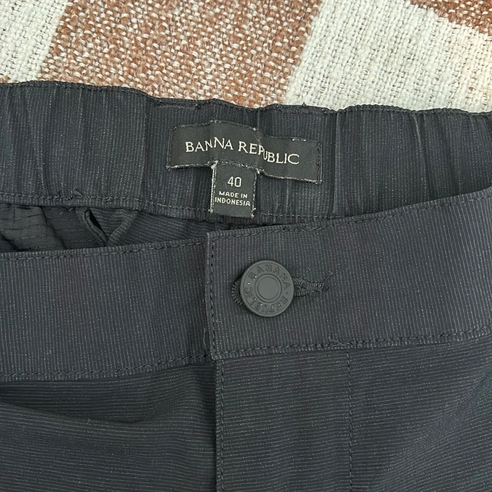 Banana Republic Men’s Performance Shorts Size 40